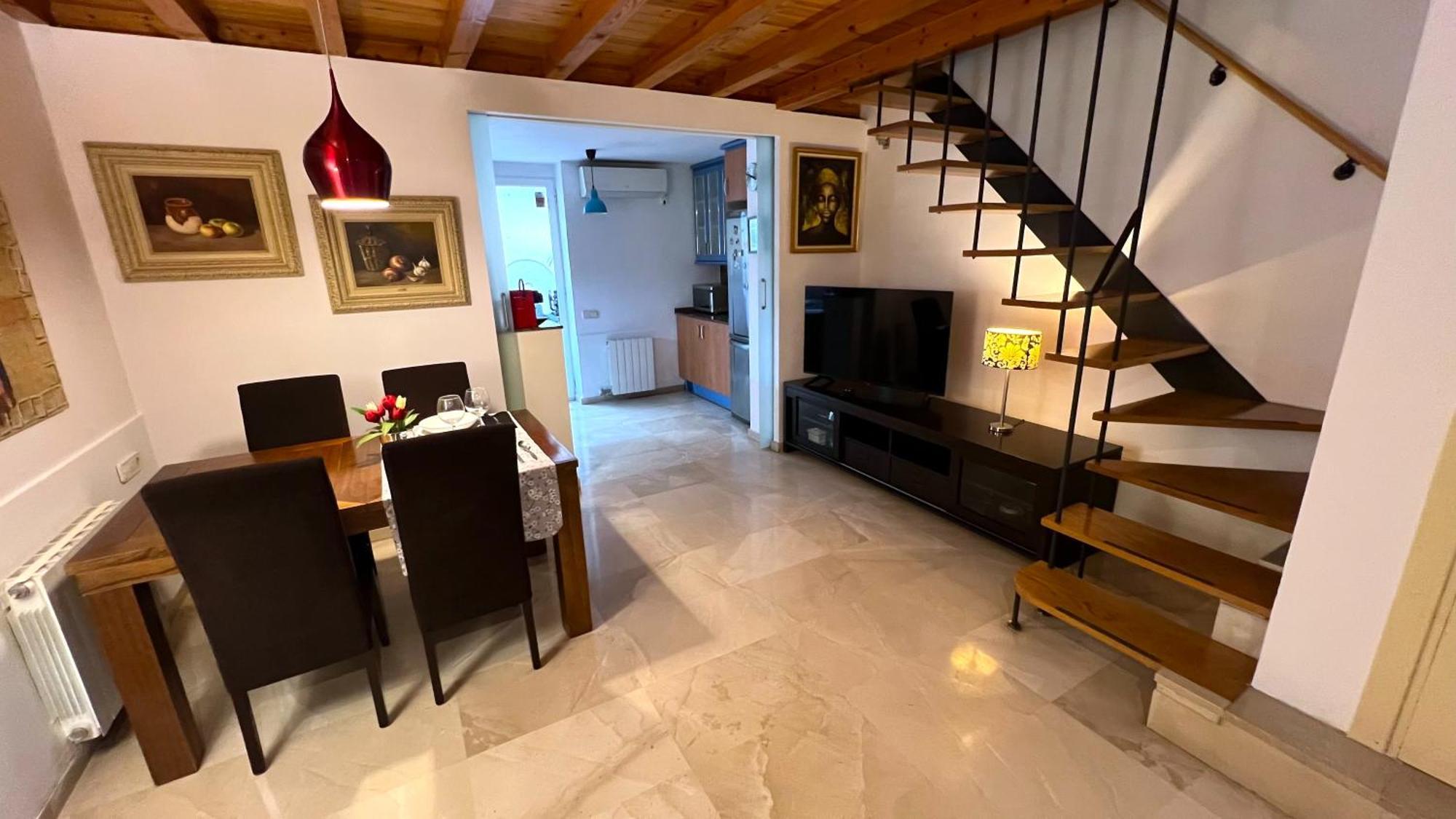Retiro Urbano En Sants, Tu Hogar En Appartement *